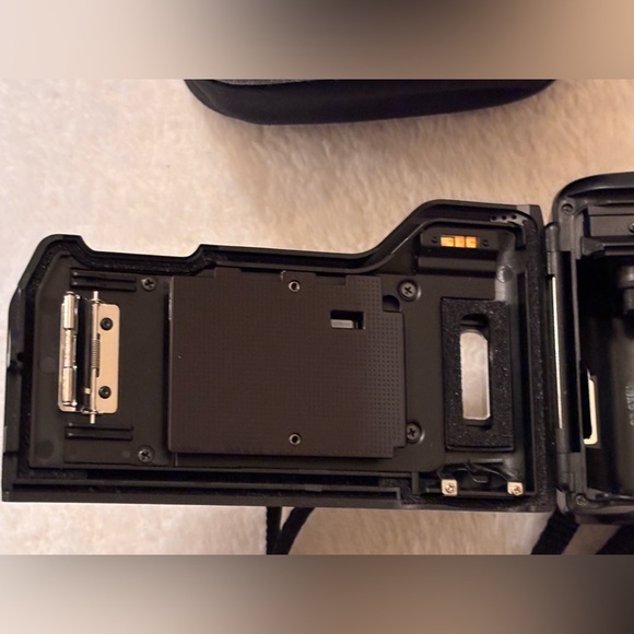 Vtg Olympus Infinity Zoom 210 Point and Shot Black Camera & Access.(not tested) - Picture 10 of 16